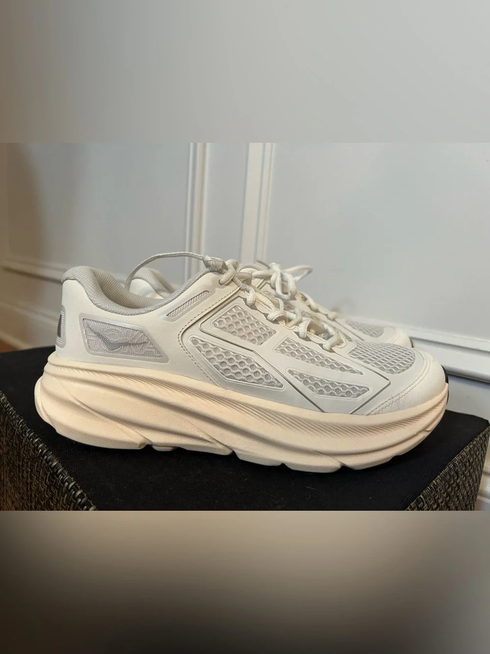 NEW HOKA Clifton One9 Sneakers White athletic shoes women’s size 9